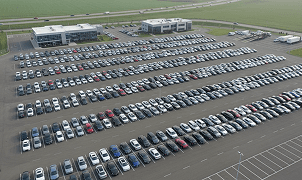 Aerial view of vehicles at a US auction lot